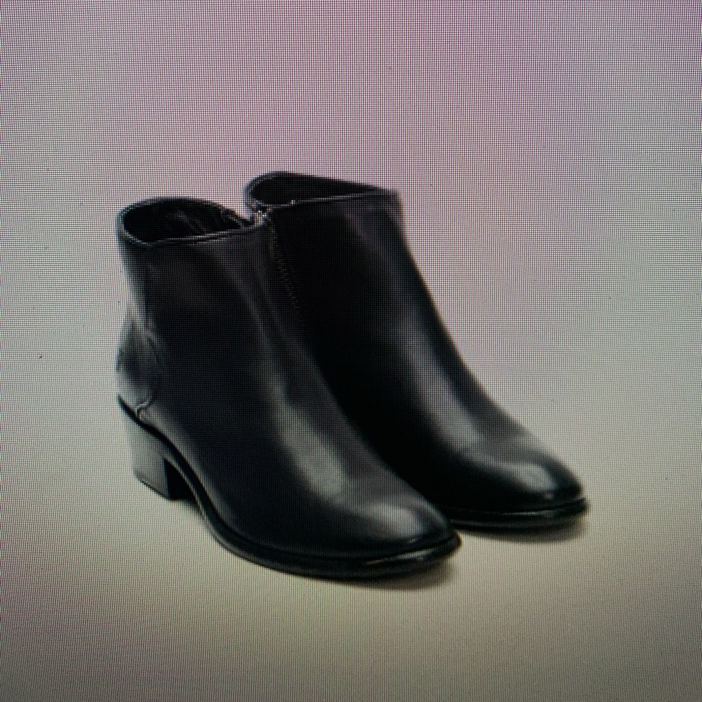 Frye Carson piping boots